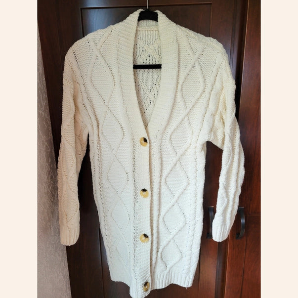 Mommy & Me Womens Ivory Cable Knit Sweater
