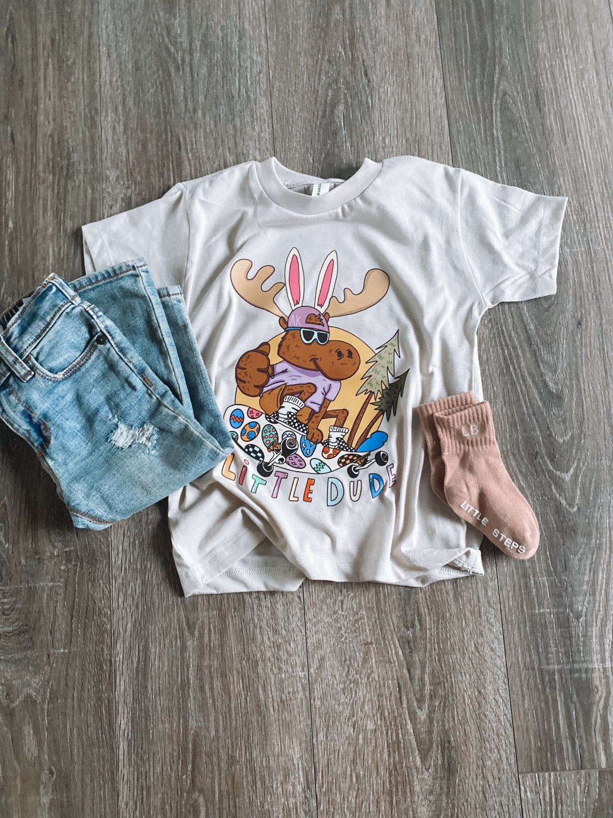 AK little dude easter-Graphic tee