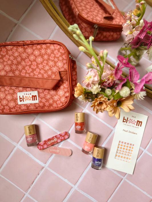 True Bloom Nail Kit