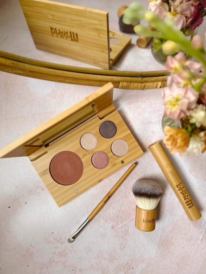 True Bloom Makeup Kit