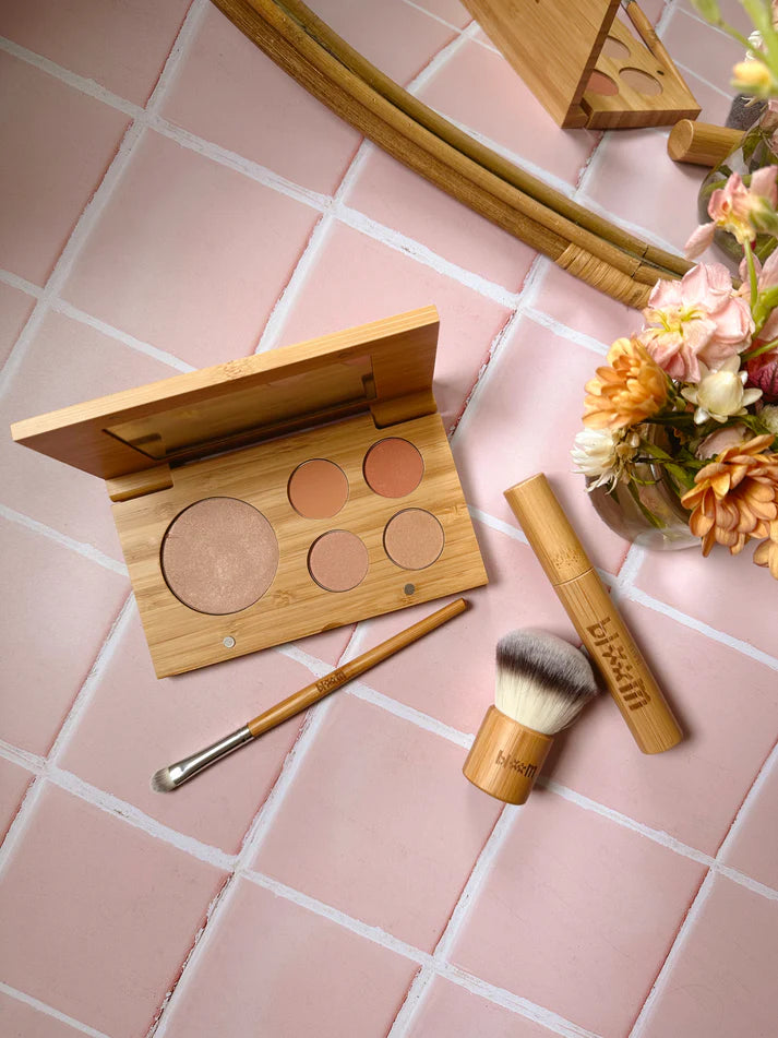 True Bloom Makeup Kit