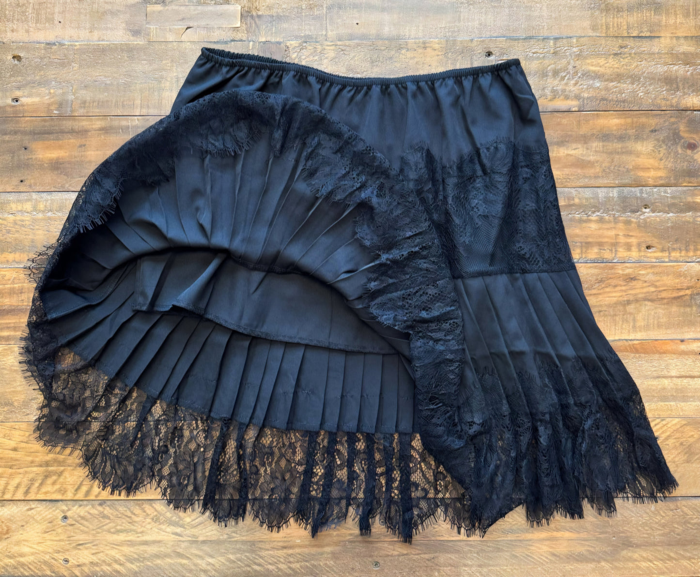 Spoil Yourself Collection| Viviane Lace Slip Skirt